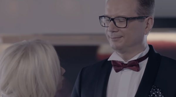 андрей ковалев со звездой в клипе