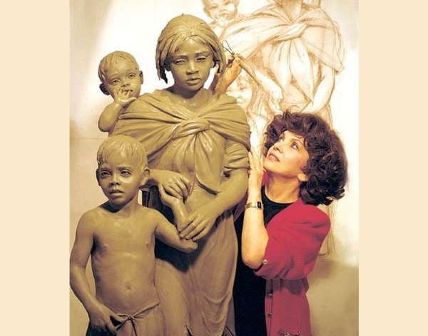 Джина Лоллобриджида. Фото в молодости, сейчас, биография, фигура, пластика