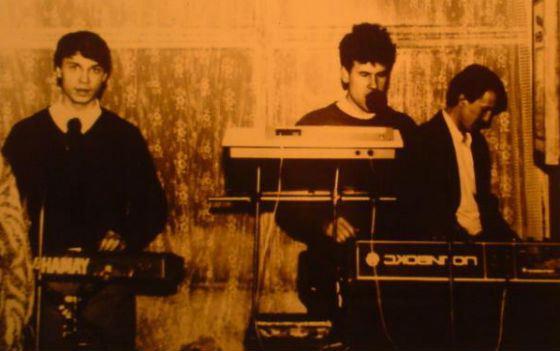 Эдуард Изместьев родился 25 апреля 1971 года