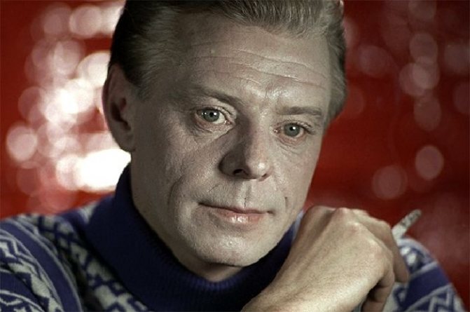 Глеб Стриженов - заслуженный артист РСФСР (1974).