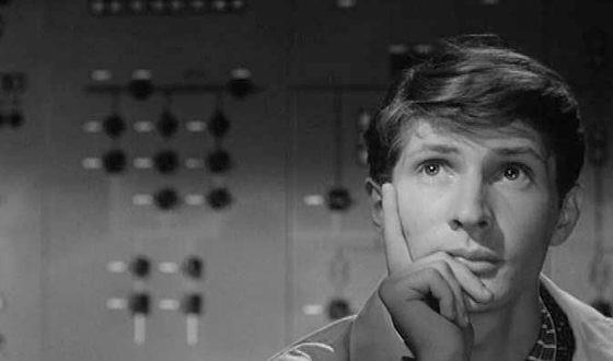 Igor Yasulovich родился в 1941 г.