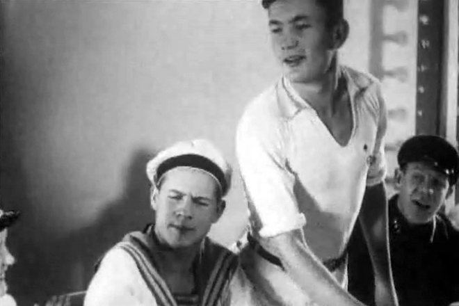 Иван Переверзев в фильме «Частная жизнь Петра Виноградова»