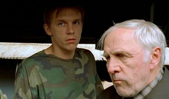 Кадр из фильма «Ворошиловский стрелок»