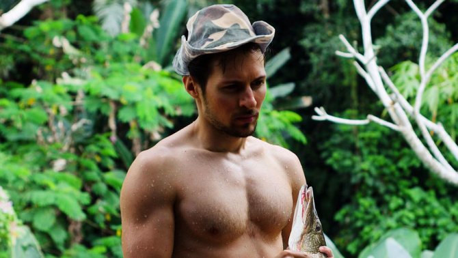 Коллаж с рыбой со страницы Павла Дурова «ВКонтакте»