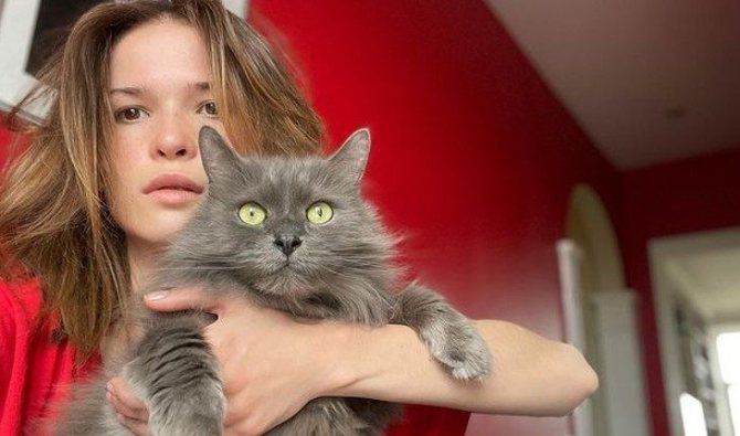 Лукерья Ильяшенко и ее кот Хакусан
