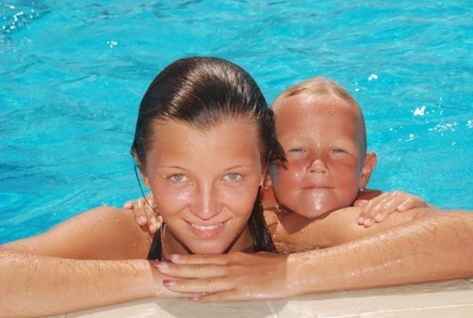 Маша Шейх с братом