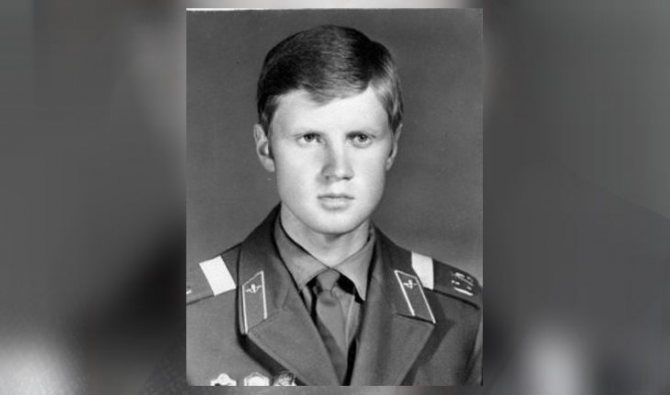 Молодой Сергей Миронов