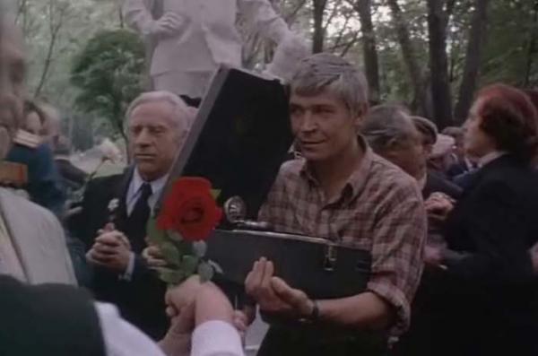 На фото: Иван Бортник в фильме «Зеркало для героя»