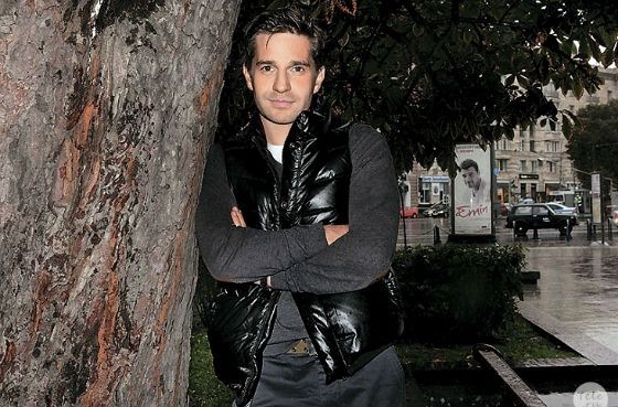 Настоящая фамилия Александра Ратникова – Скотников