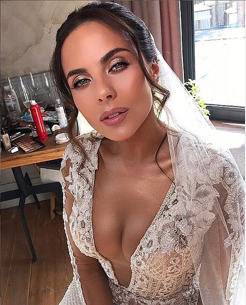 Настя Каменских в утро перед своей свадьбой