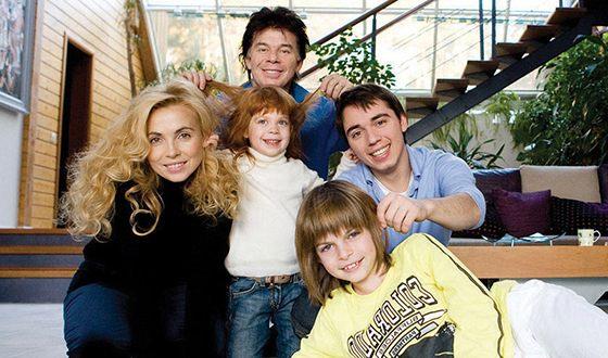 Основная деятельность, которой занимается Марианна Газманова: модель