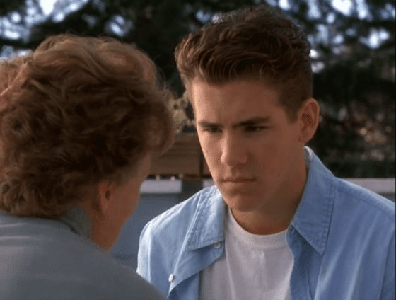 Райан Рейнольдс в фильме «Молчи и служи»