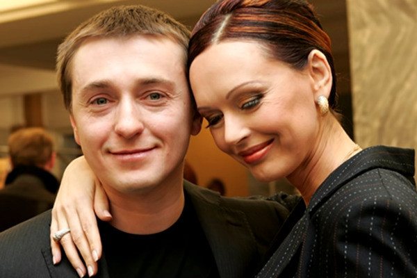 Разница в 10 лет не станет препятствием для романа