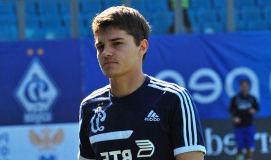 Roman Zobnin родился в 1994 году