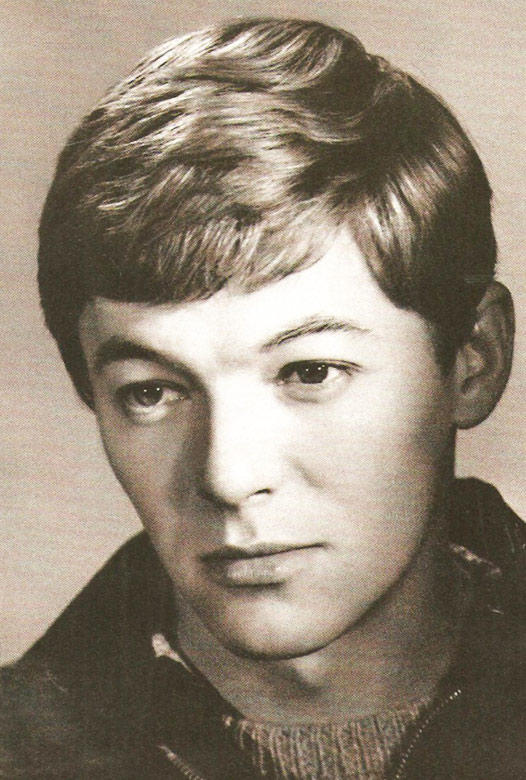 Рост, вес, возраст. Сколько лет Александру Збруеву фото