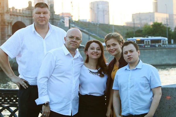 С актёрами сериала о Саше и Тане