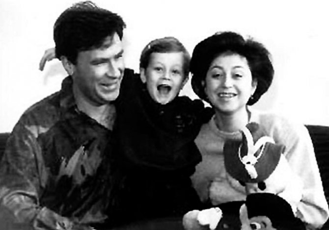 С мужем и сыном