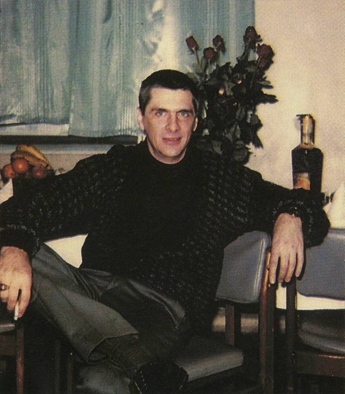 Сергей Коржуков с сигаретой