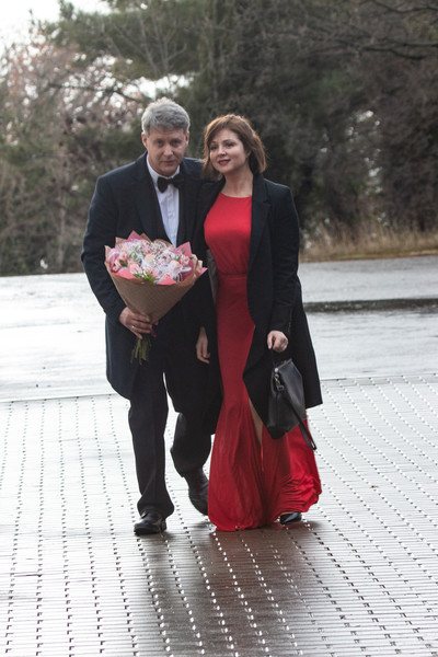 Стиль: Джеймс Бонд в платье? Как менялся стиль «Ищейки» Анны Банщиковой – фото №2