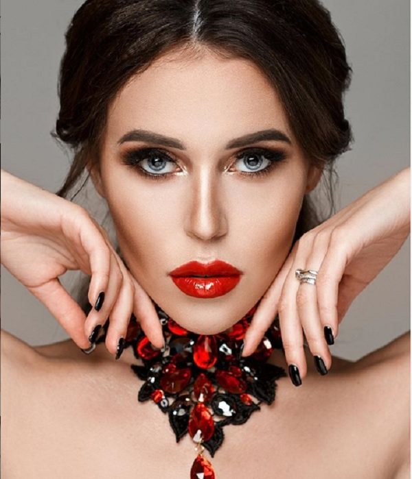 Татьяна Строкова. Биография. Сколько лет, до и после пластики, фото в купальнике, инстаграм