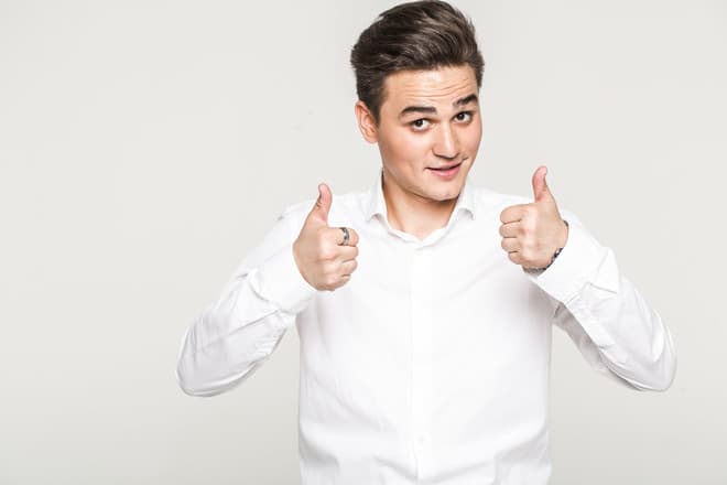 Телеведущий Александр Молочко