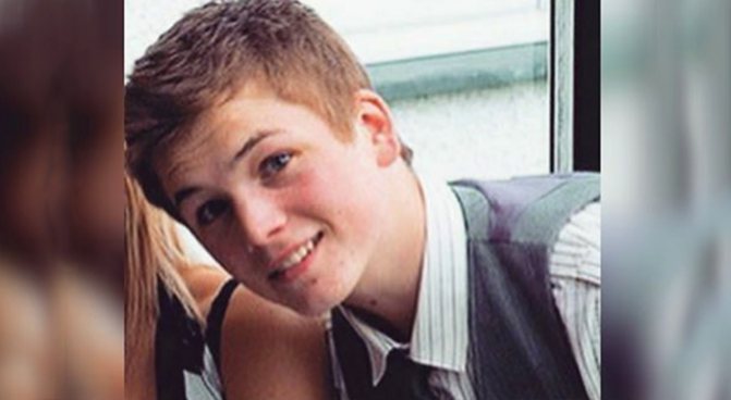 терон эджертон в детстве