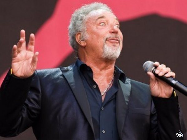 Том Джонс. Мужчина на все 70!