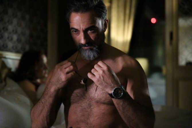 В фильмографии актера много разноплановых ролей