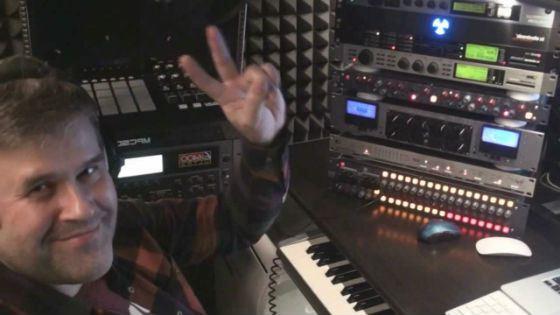 Вес в килограмм лишь подчеркивает его обаяние