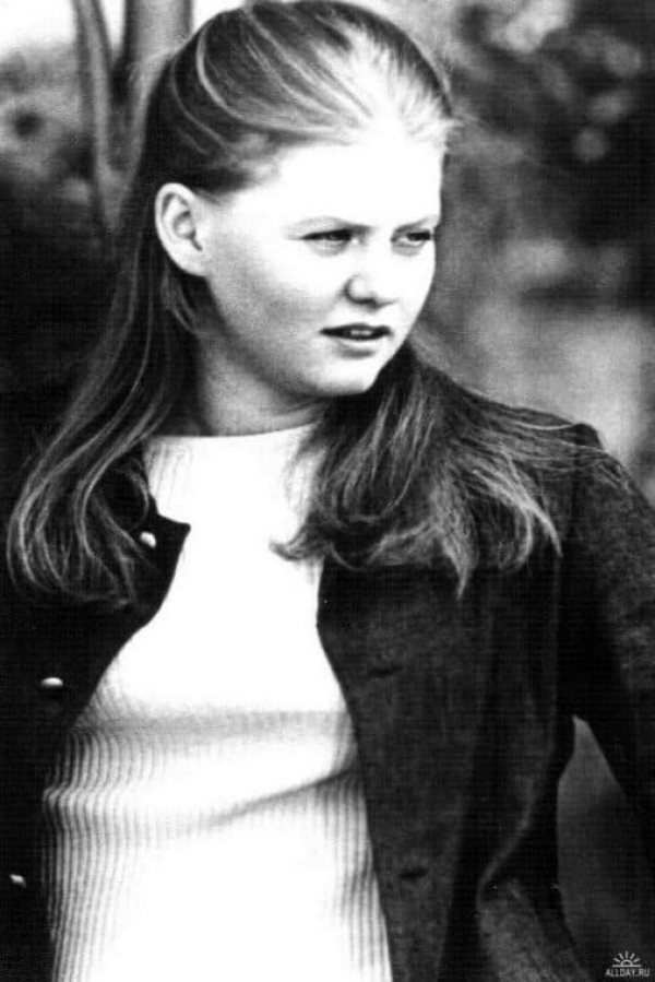 Выпускница Ира Муравьева